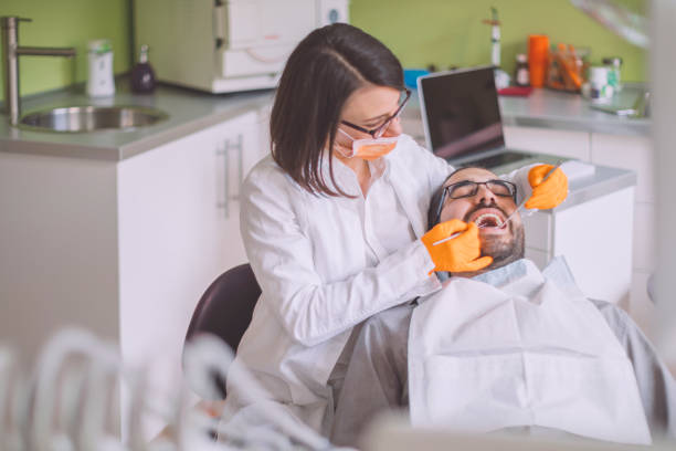 Best Emergency Tooth Extraction in Rosedale, CA
